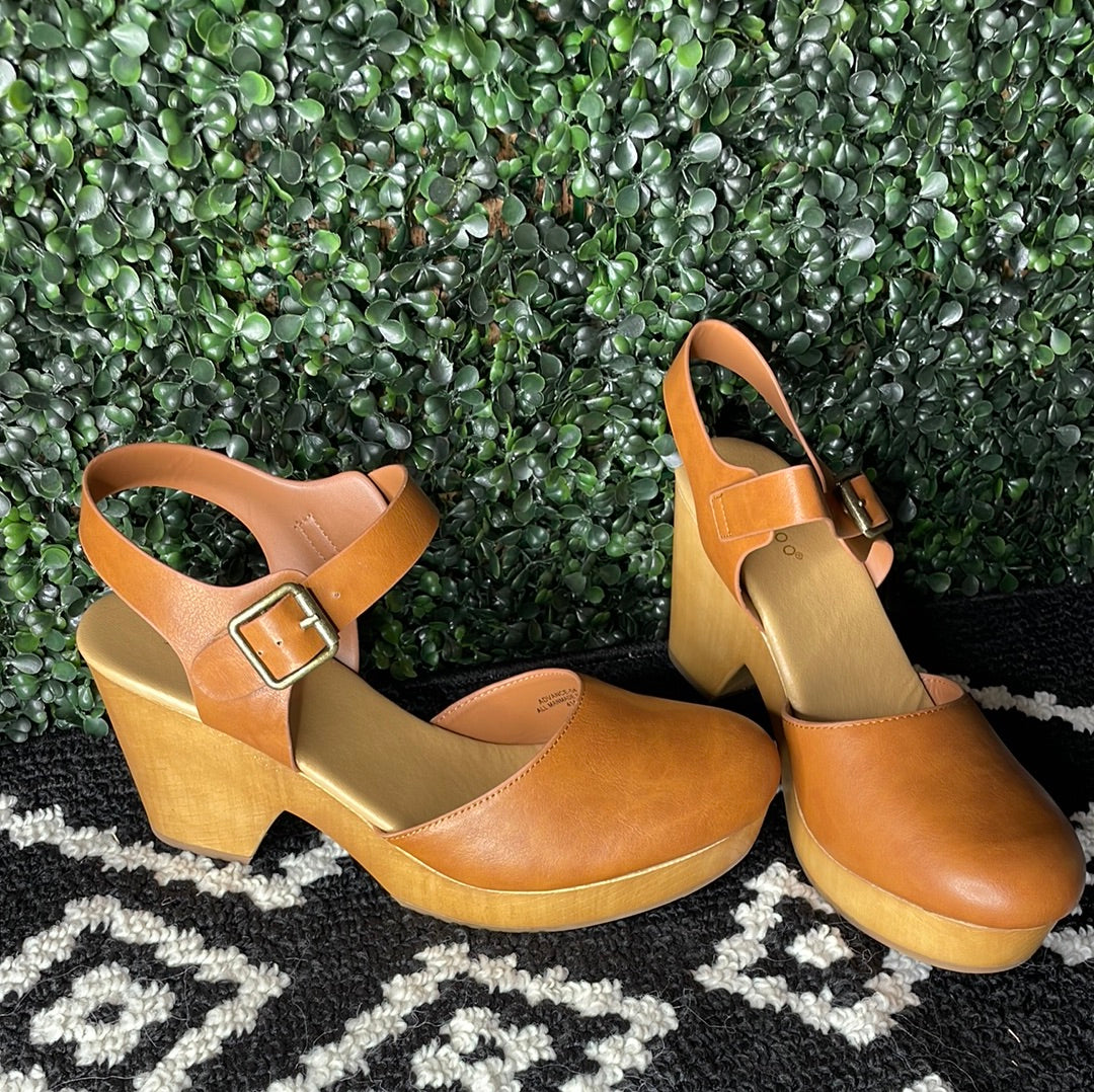 Platform Mule- Tan- FINAL SALE